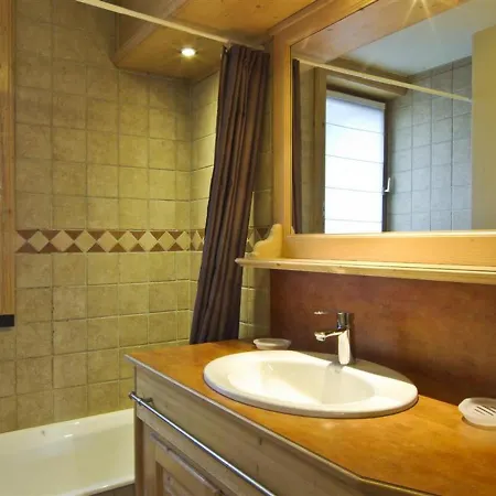 Bel 3 Etoiles Avec Parking Et Wifi, Proche Pistes A - Fr-1-343-168 דירה *